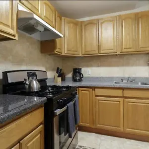 2bed Bliss By Park North Apartment New York
